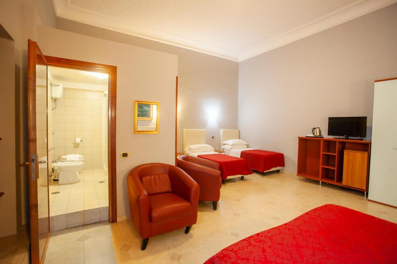 Hotel Esposizione Roma — Foto 1
